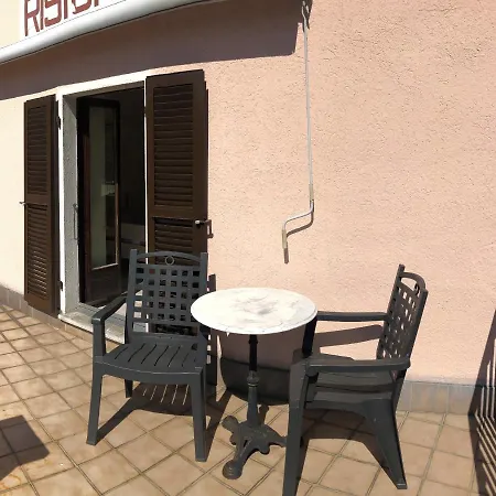 호텔 Ristorante Campagna Cugnasco